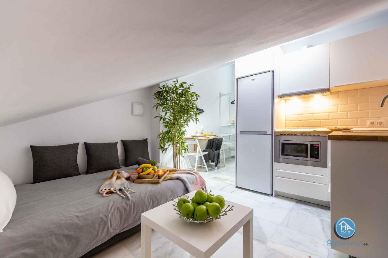 Apartamentos Marmoles Malaga Center Eksteriør billede